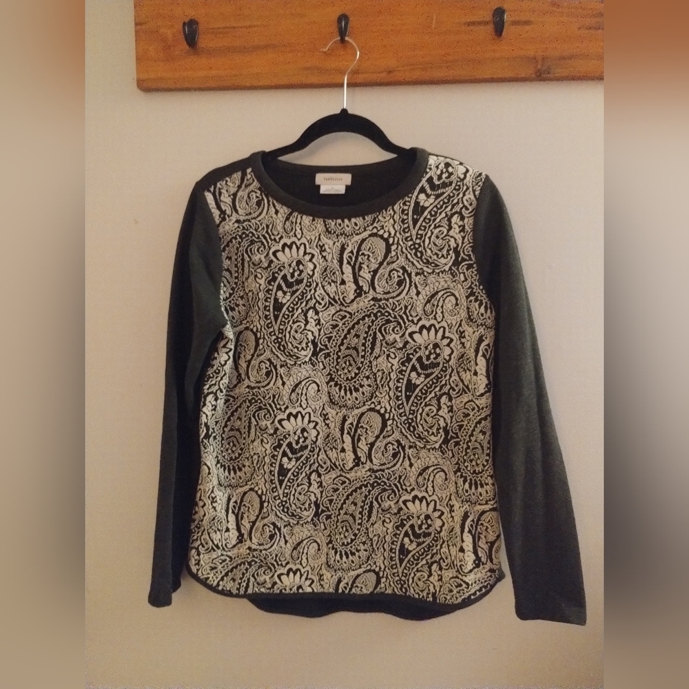 VanHeusen Sweater